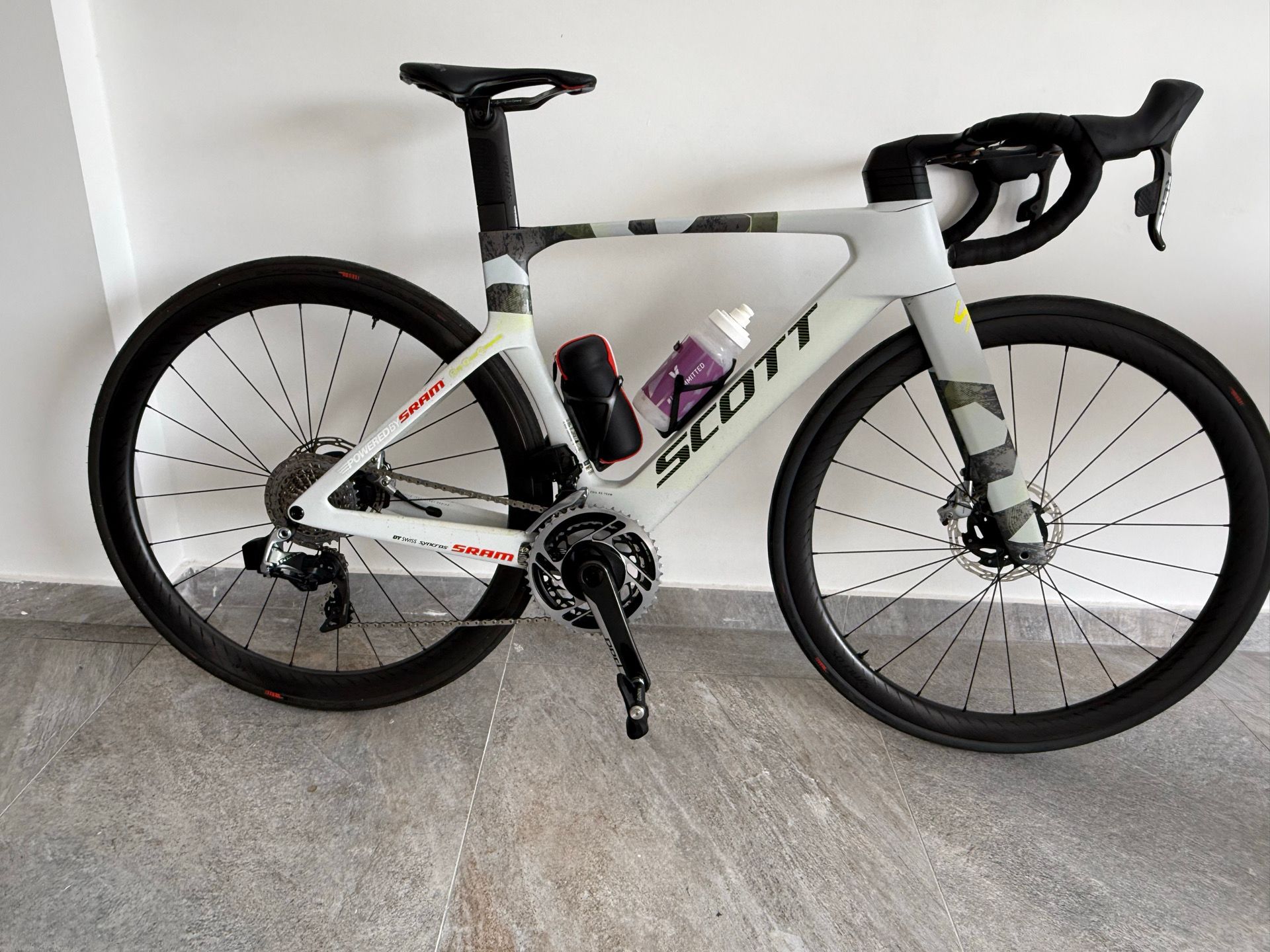 自転車本体 SCOTT FOIL20 DISC SRAM RED ETAP AXS Scott Foil SRAM Red eTap AXS 2025