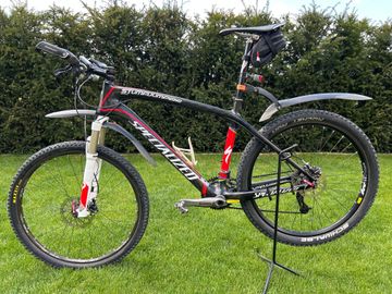 Used Specialized Expert 2016 Mountainbike, Black — image 1 of 7