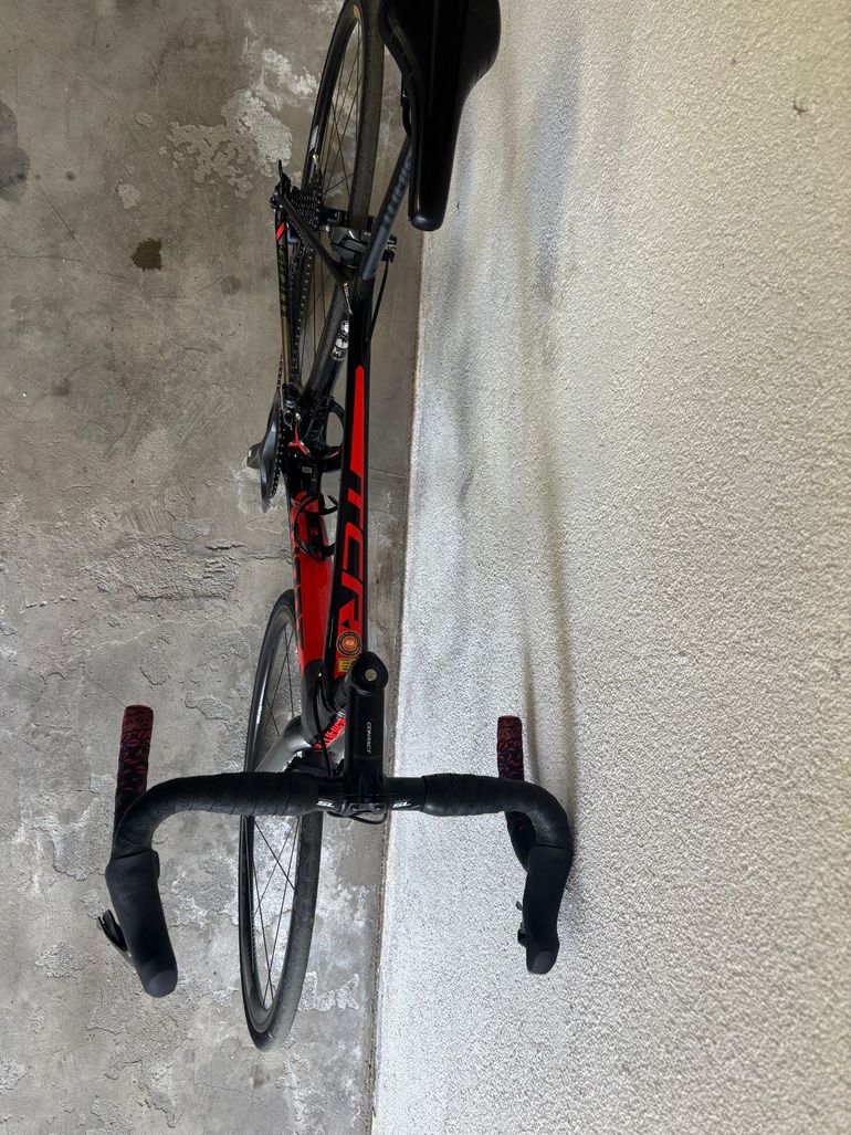 Used Giant TCR Advanced Pro 1 2018 2018 Road & Gravel, Red — image 5 of 6