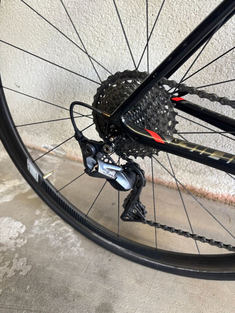 Used Giant TCR Advanced Pro 1 2018 2018 Road & Gravel, Red — image 3 of 6