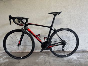 Used Giant TCR Advanced Pro 1 2018 2018 Road & Gravel, Red — image 2 of 6