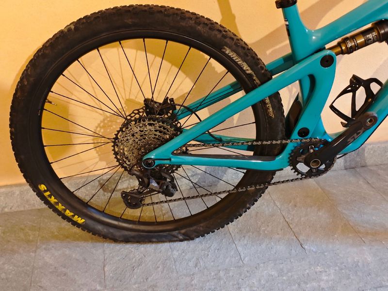 Used Yeti SB115 T1 2022 2022 Mountainbike, Blue, 29 — image 2 of 9
