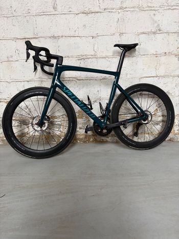 Used Specialized Tarmac Shimano Ultegra Di2 2024 Road & Gravel, Green — image 2 of 6