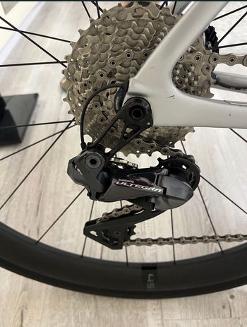 Used Cannondale SuperSix EVO Shimano Ultegra Di2 2023 Road & Gravel, Black — image 4 of 9
