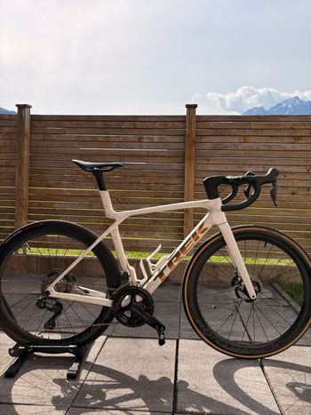 Trek, Madone SLR 9 Gen 8 2025