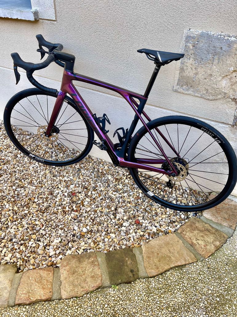 Used Lapierre Xelius Sl 5.0 DI2 105 2024 Road & Gravel — image 1 of 3