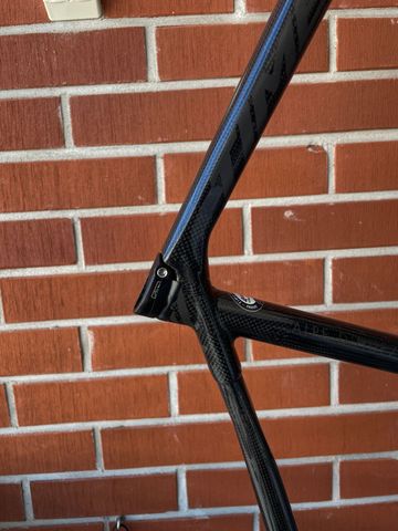 Used Time Alpe D'Huez Disc Frameset 2023 Road & Gravel, Black — image 9 of 14