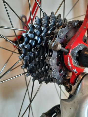 Used Colnago Custom Campagnolo Chorus 1991 Road & Gravel, Red — image 7 of 26