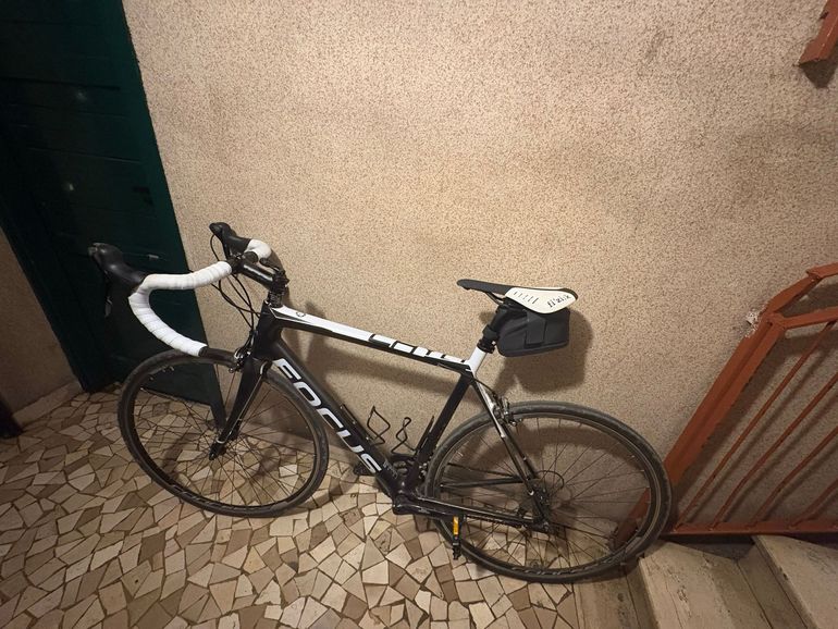 Used Focus Cayo Shimano Sora 2017 Road & Gravel — image 1 of 9