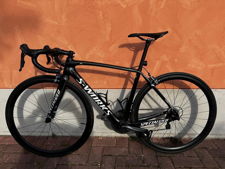 Used Specialized Tarmac Shimano Ultegra 2018 Road & Gravel — image 2 of 12
