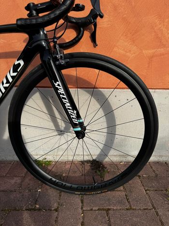 Used Specialized Tarmac Shimano Ultegra 2018 Road & Gravel — image 5 of 12