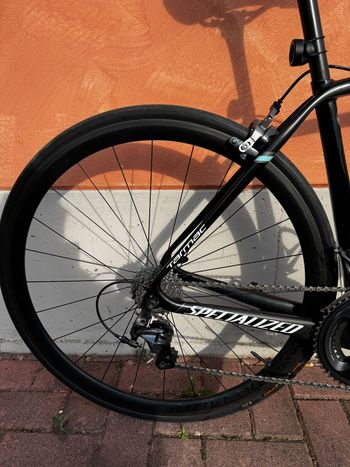 Used Specialized Tarmac Shimano Ultegra 2018 Road & Gravel — image 4 of 12