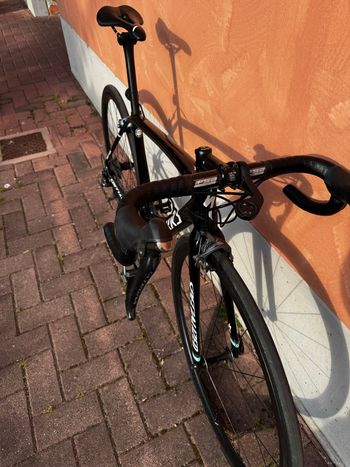 Used Specialized Tarmac Shimano Ultegra 2018 Road & Gravel — image 6 of 12