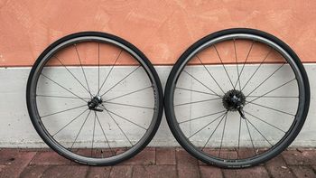 Used Specialized Tarmac Shimano Ultegra 2018 Road & Gravel — image 9 of 12
