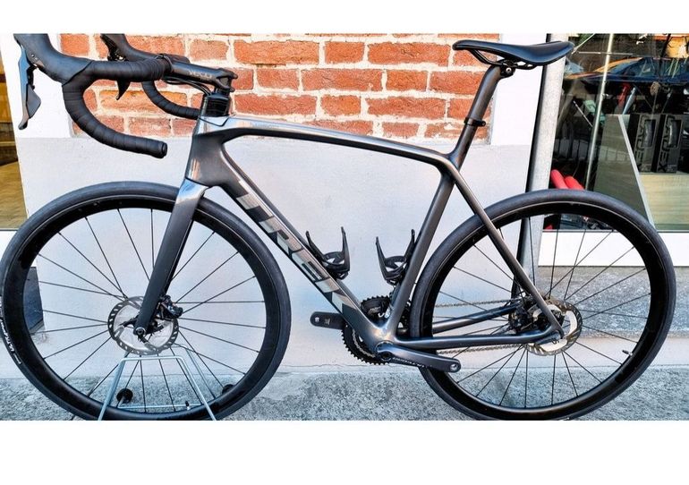 Used Trek Trek Emonda SL6 2022 Road & Gravel, Light Gray — image 2 of 15