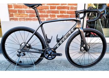 Used Trek Trek Emonda SL6 2022 Road & Gravel, Light Gray — image 1 of 15