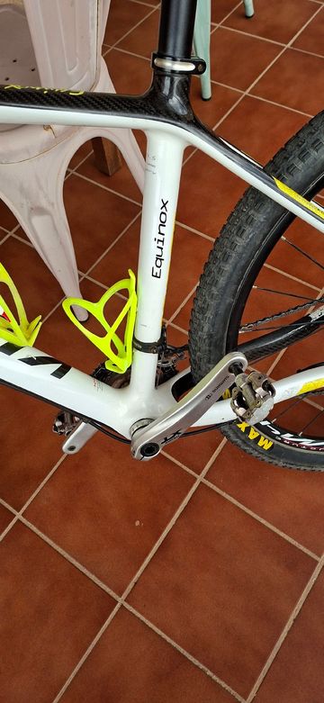 Used Vitoria Custom Shimano Deore XT 2012 Mountainbike, White — image 10 of 10