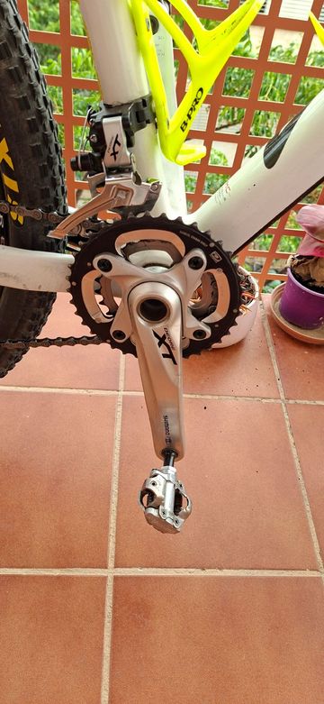 Used Vitoria Custom Shimano Deore XT 2012 Mountainbike, White — image 3 of 10