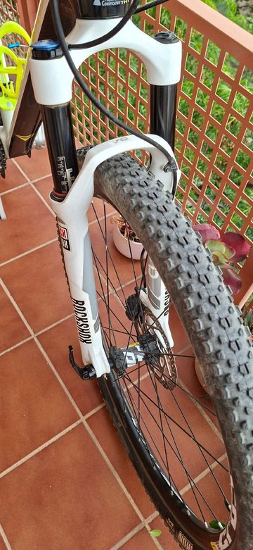 Used Vitoria Custom Shimano Deore XT 2012 Mountainbike, White — image 5 of 10
