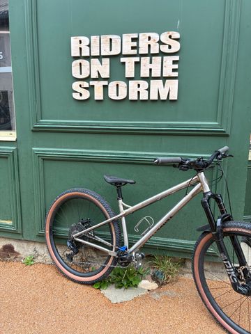 Brugt KINGDOM VENDETTA X2 2023 Mountainbike — billede 3 af 3