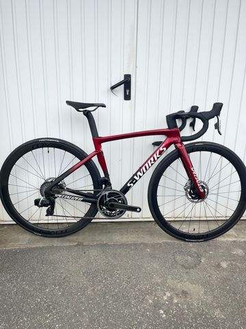 Tweedehands Specialized Tarmac SRAM Red eTap AXS 2024 Road & Gravel