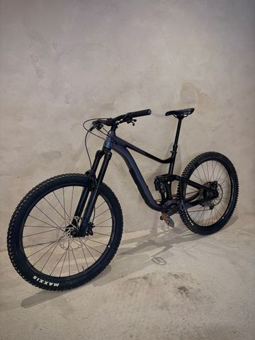 Käytetty Giant Reign 1 2024 2024 Mountainbike — kuva 1 / 8