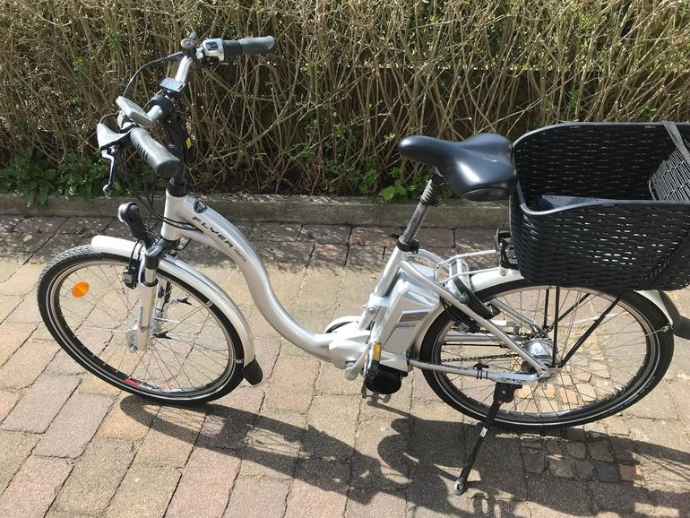 Used Flyer E Bike Flyer CR5 26 Zoll Tiefeneinstieg 2013 Road & Gravel, Hellgrau — image 2 of 6