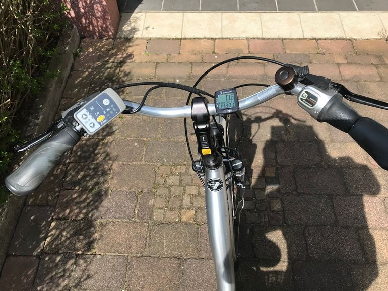 Used Flyer E Bike Flyer CR5 26 Zoll Tiefeneinstieg 2013 Road & Gravel, Hellgrau — image 5 of 6
