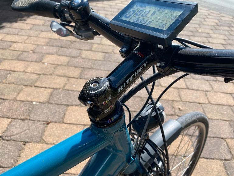 Used UNIVERSAL E-bike Trekkingrad R10 2010 Urban, Blue — image 10 of 22