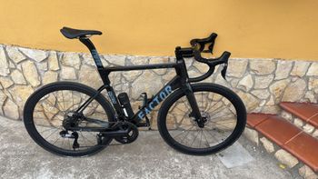 Factor, Ostro Shimano Ultegra Di2 (12 Speed)