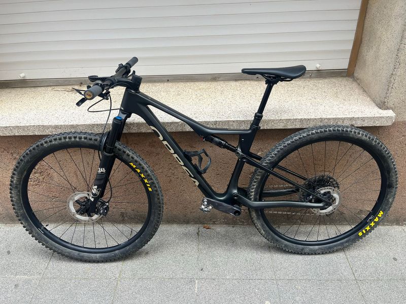 Gebrauchtes Orbea OIZ M20 2023 2023 Mountainbike, Schwarz, 29 — Bild 2 von 20