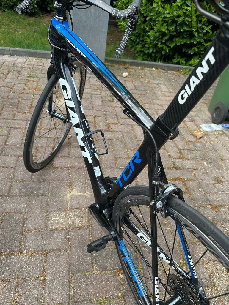 Used Giant Tcr Shimano Dura Ace 2012 Road & Gravel, Black — image 2 of 15