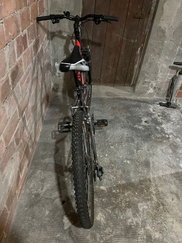 Used Atala Z7.5 2019 Mountainbike, Red — image 7 of 9