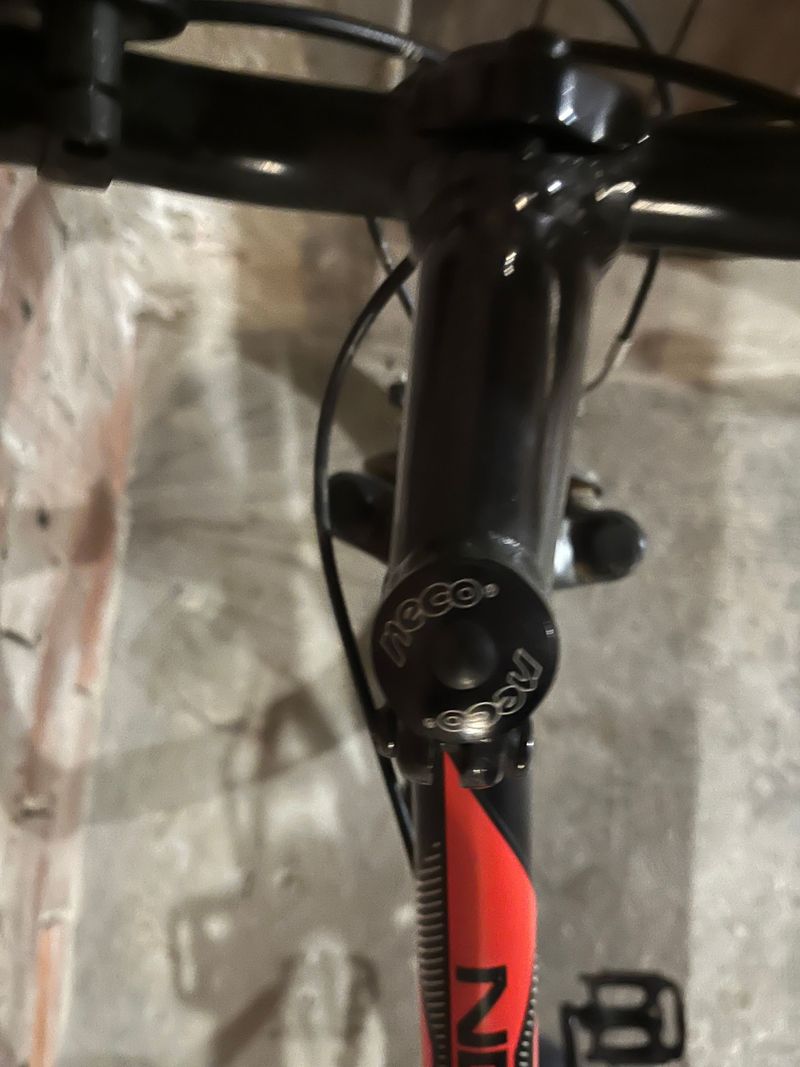 Used Atala Z7.5 2019 Mountainbike, Red — image 8 of 9