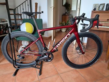 Specialized Tarmac SL8 Pro - Ultegra Di2 2024 2024 Road & Gravel d'occasion