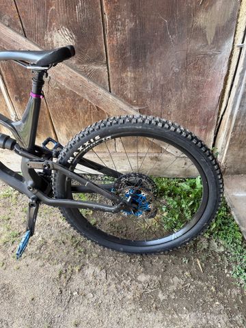 Used Canyon Torque CF 8.0 2020 2020 Mountainbike, Black, 27.5 — image 3 of 7