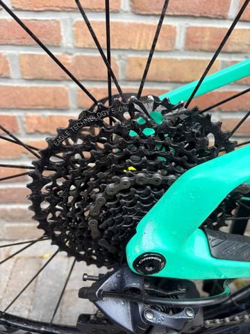 Gebrauchtes Orbea OIZ M10 2020 2020 Mountainbike, Grün, 29 — Bild 2 von 17