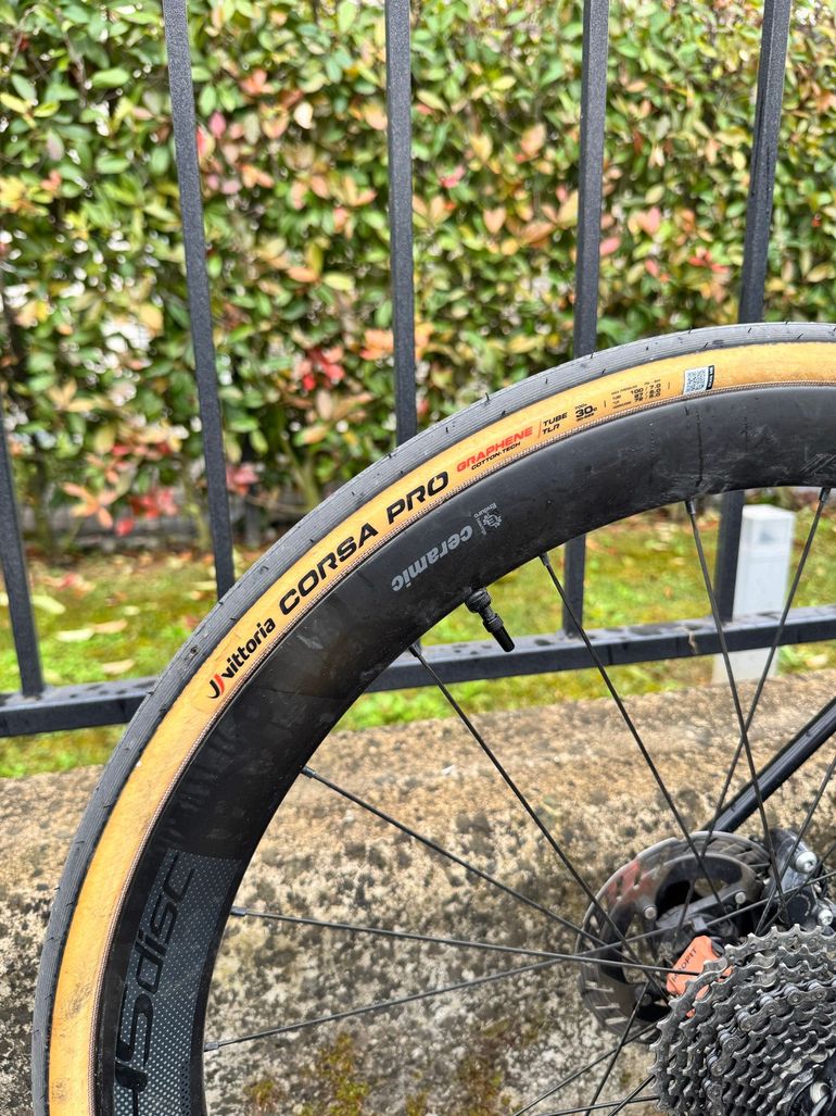 Used Giant TCR Advanced Pro 0 Disc 2021 2021 Road & Gravel — image 6 of 8