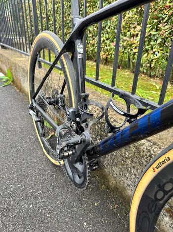 Used Giant TCR Advanced Pro 0 Disc 2021 2021 Road & Gravel — image 3 of 8