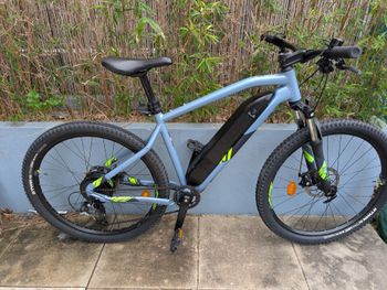 ROCKRIDER, 27.5" E-ST 100 ELECTRIC MOUNTAIN BIKE 2021
