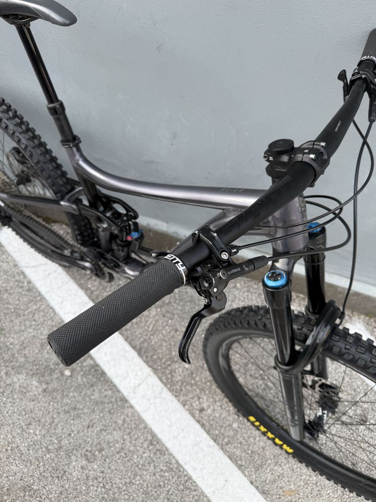 Used Giant Reign 29 1 2021 2021 Mountainbike — image 2 of 5