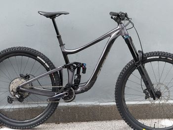 Used Giant Reign 29 1 2021 2021 MTB
