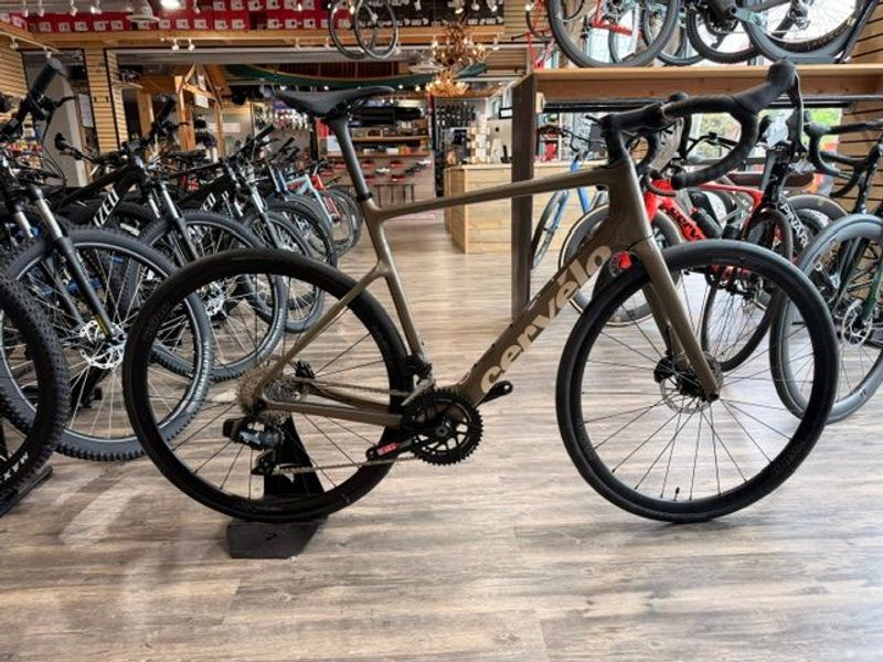 Used Cervélo Caledonia Rival AXS 2026 2026 Road & Gravel, Light Gray — image 1 of 3