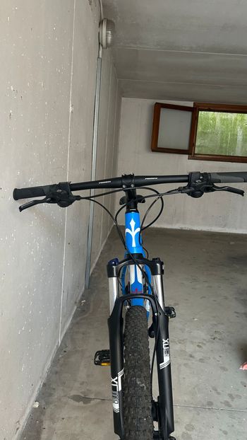 Used Wilier Wilier Custom Shimano Alivio 2017 Mountainbike, Azul — image 6 of 7