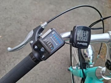 Gebrauchtes Bianchi E-Spillo Shimano Altus 2023 Urban, Grün — Bild 6 von 7
