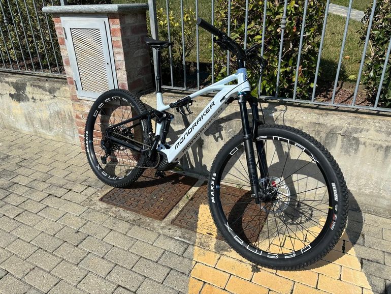 Used Mondraker CHASER R 2024 2024 Mountainbike, White, 29 — image 2 of 7