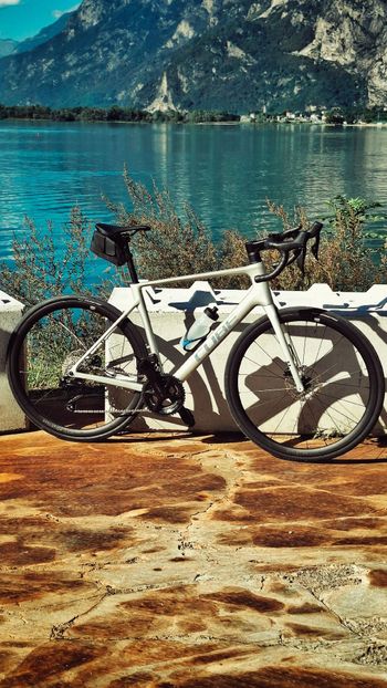 Used CUBE ATTAIN C:62, SLX 2026 2026 Road & Gravel, Light Gray — image 2 of 7