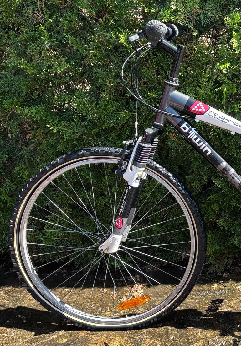 Used DECATHLON DECATHLON Custom Youth, White — image 2 of 4