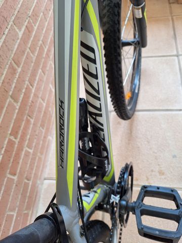 Tweedehands Specialized Hardrock V 650b 2016 2016 Mountainbike — afbeelding 4 van 8