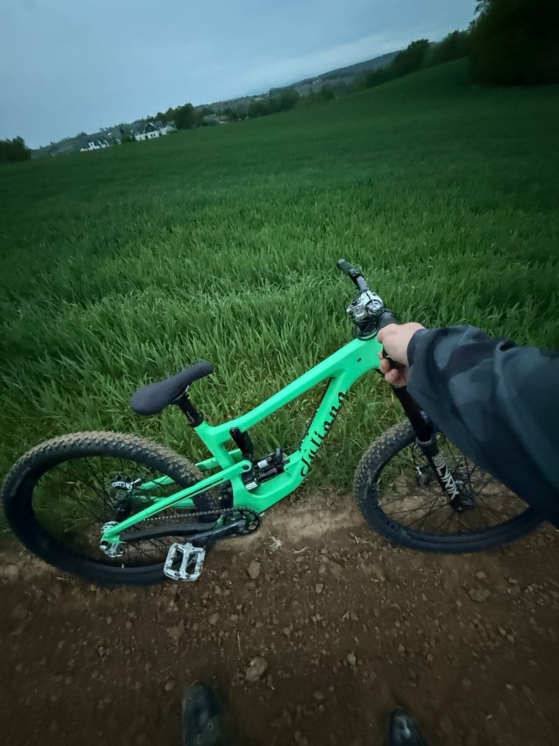 Gebrauchtes Santa Cruz Bronson Single Speed / Fixed Gear 2022 Mountainbike, Grün — Bild 5 von 10